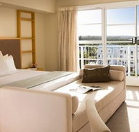Quality Suites Deep Blue - Perths Hotel