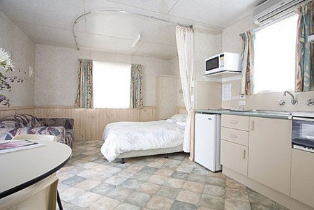 Crestview Top Tourist Park - Perths Hotel 3