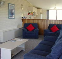 Penguin Mews - Perths Hotel