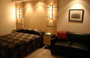  Perths Hotel