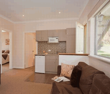 Adamsons Riverside Accommodation - Perths Hotel 2