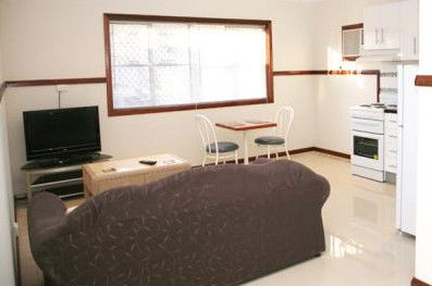 Across Country Motor Inn - Perths Hotel 5