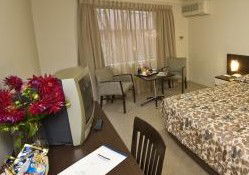 Best Western Wesley Lodge - Perths Hotel 0