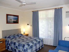 Flying Spur Motel - Perths Hotel 1