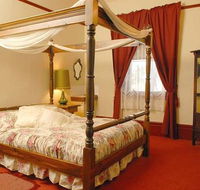 Mickey Bourkes Koroit Hotel - Perths Hotel