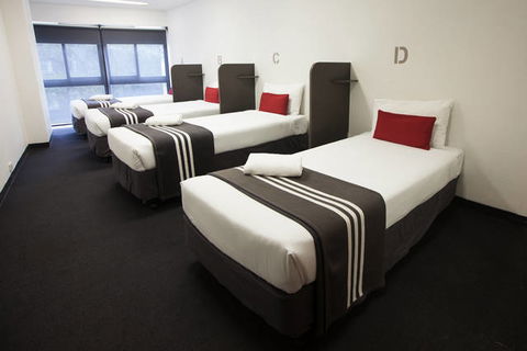 Y Hotel Hyde Park - Perths Hotel 3