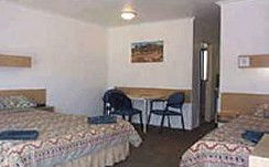 Alice Tourist Apartments - Perths Hotel 1