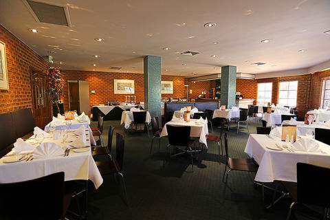 Quality Hotel Melbourne Airport - Perths Hotel 5