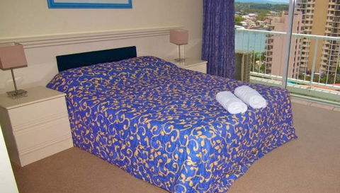 Surfers Mayfair - Perths Hotel 0
