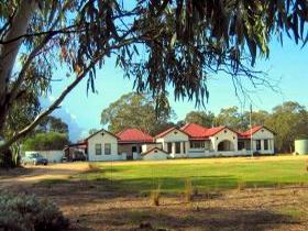 Whurra Mundi Homestead - Perths Hotel 0