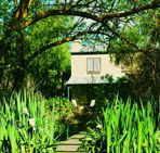 Dennis Cottage - Perths Hotel