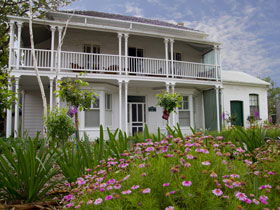 Willunga House - Perths Hotel 0