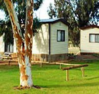 Loxton Riverfront Caravan Park - Perths Hotel