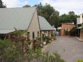 Zorros Of Hahndorf - Perths Hotel 0