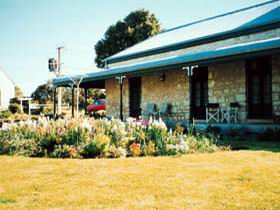 Robe House - Perths Hotel 0