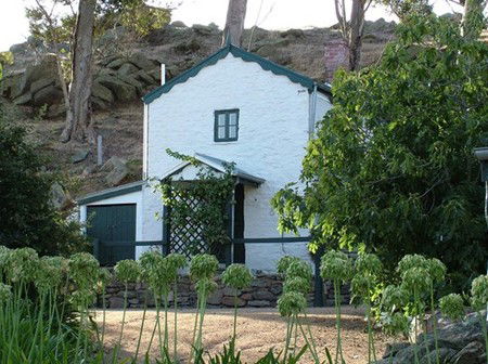 Stoneybank Settlement Cottages - Perths Hotel 4