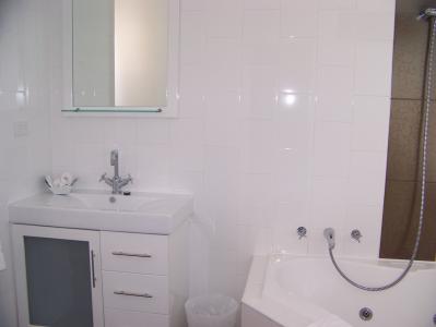 Anchorage At Victor Harbor Seafront Hotel - Perths Hotel 3