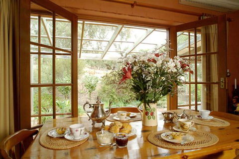 Amanda's Cottage 1899 - Perths Hotel 3