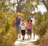 Long Island Caravan Park Cabins - Perths Hotel