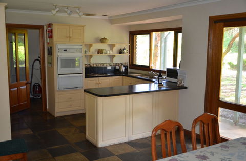 The Beach House - Normanville - Perths Hotel 5