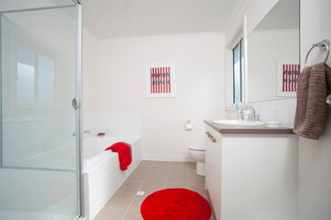 Coast & Vines @ Moana Beach - Perths Hotel 7