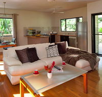 Misty Mountains Tropical Rainforest Romantic Retreat - Perths Hotel