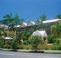 Cairns Queenslander Apartments - Perths Hotel