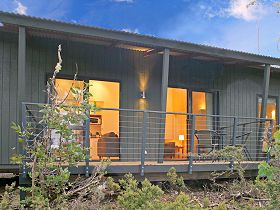 Cradle Mountain Wilderness Village - Perths Hotel 0