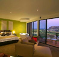 Mrs - Perths Hotel