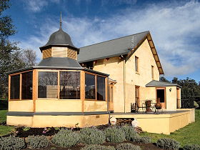 West Kentish TAS Perths Hotel