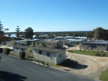 Hillcrest Caravan Park - Perths Hotel 1