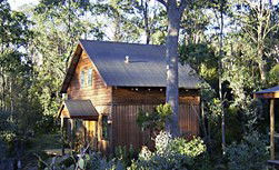 Cradle Mountain Highlanders - Perths Hotel 1