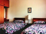 Sheffield Pioneer Holiday Units - Perths Hotel 4