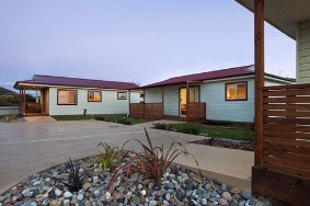 Leisureville Caravan Park - Perths Hotel 1