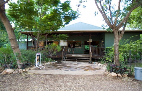 Adels Grove Camping Park - Perths Hotel 4