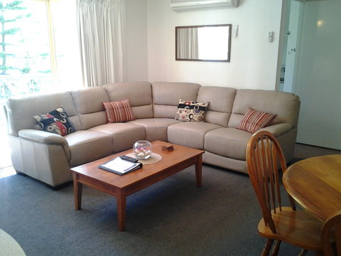 Rainbow Getaway Holiday Apartments - Perths Hotel 2