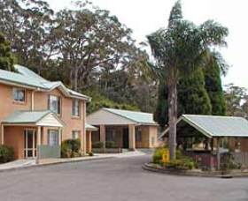Sussex Inlet Holiday Centre - Perths Hotel 0
