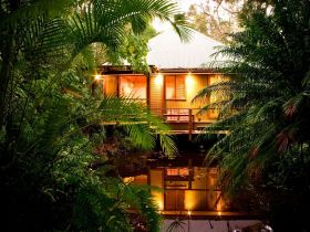 Hunchy Hideaway - Perths Hotel 0