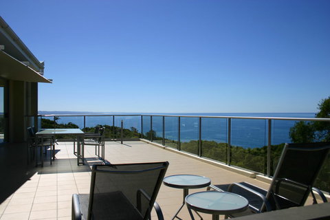 Rainbow Ocean Palms Resort - Perths Hotel 0