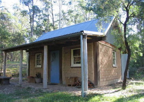Bakers Flat Cottages - Perths Hotel 2
