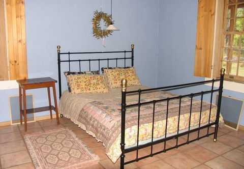Bakers Flat Cottages - Perths Hotel 3