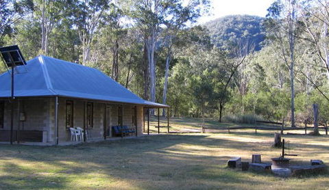 Bakers Flat Cottages - Perths Hotel 5