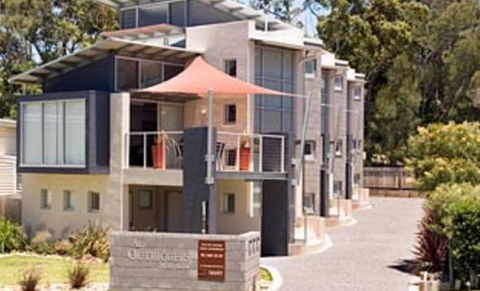 At Outriggers Mollymook - Perths Hotel 5
