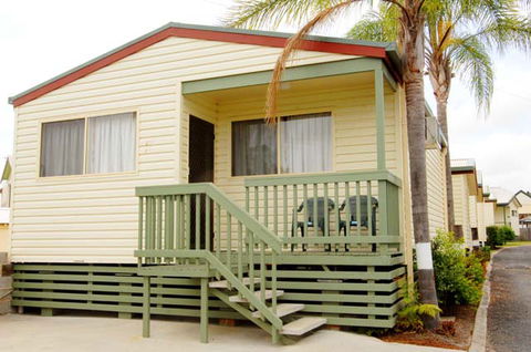 Maclean Riverside Caravan Park - Perths Hotel 0