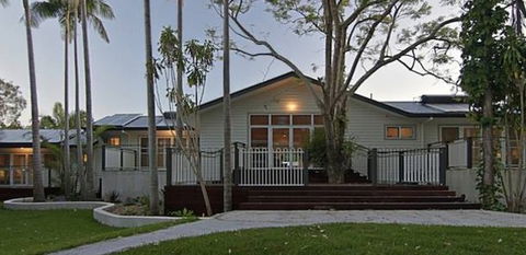 Away On Belongil Fields - Perths Hotel 5