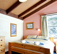 Snowbird Ski Lodge - Perths Hotel