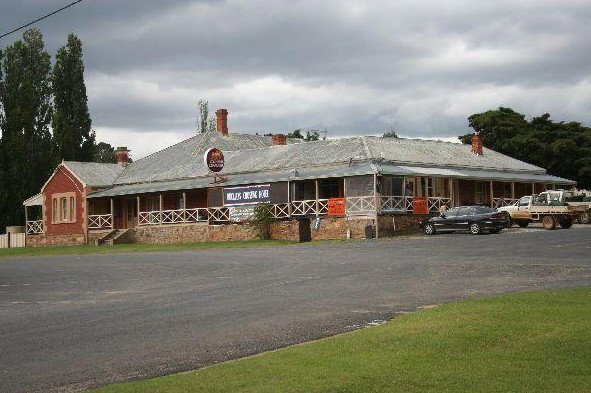 Dalgety NSW Perths Hotel