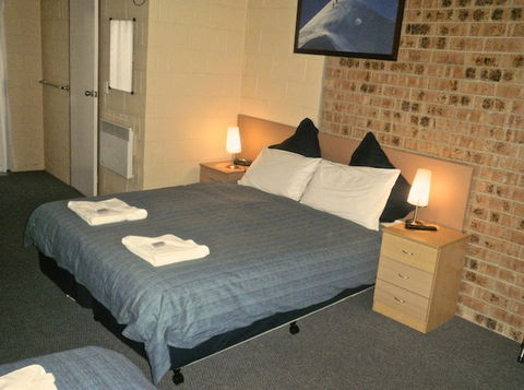 Aalberg Chalet Jindabyne - Perths Hotel 2