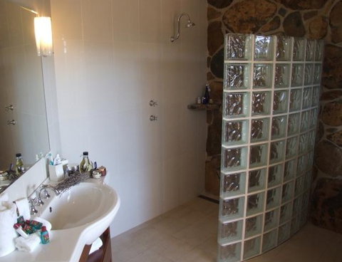 Clarendon Forest Retreat - Perths Hotel 0