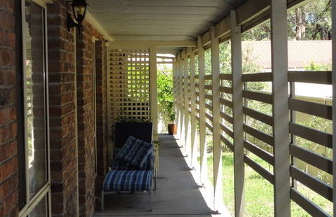 2 Dogs Cottages - Perths Hotel 1